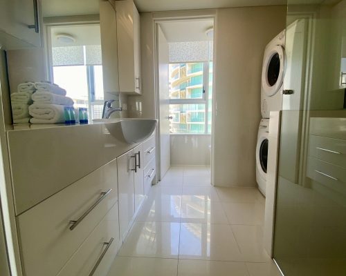 surfers-paradise-2-bedroom(6)