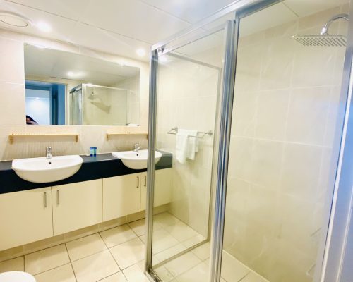 surfers-paradise-deluxe-holiday-accommodation(24)